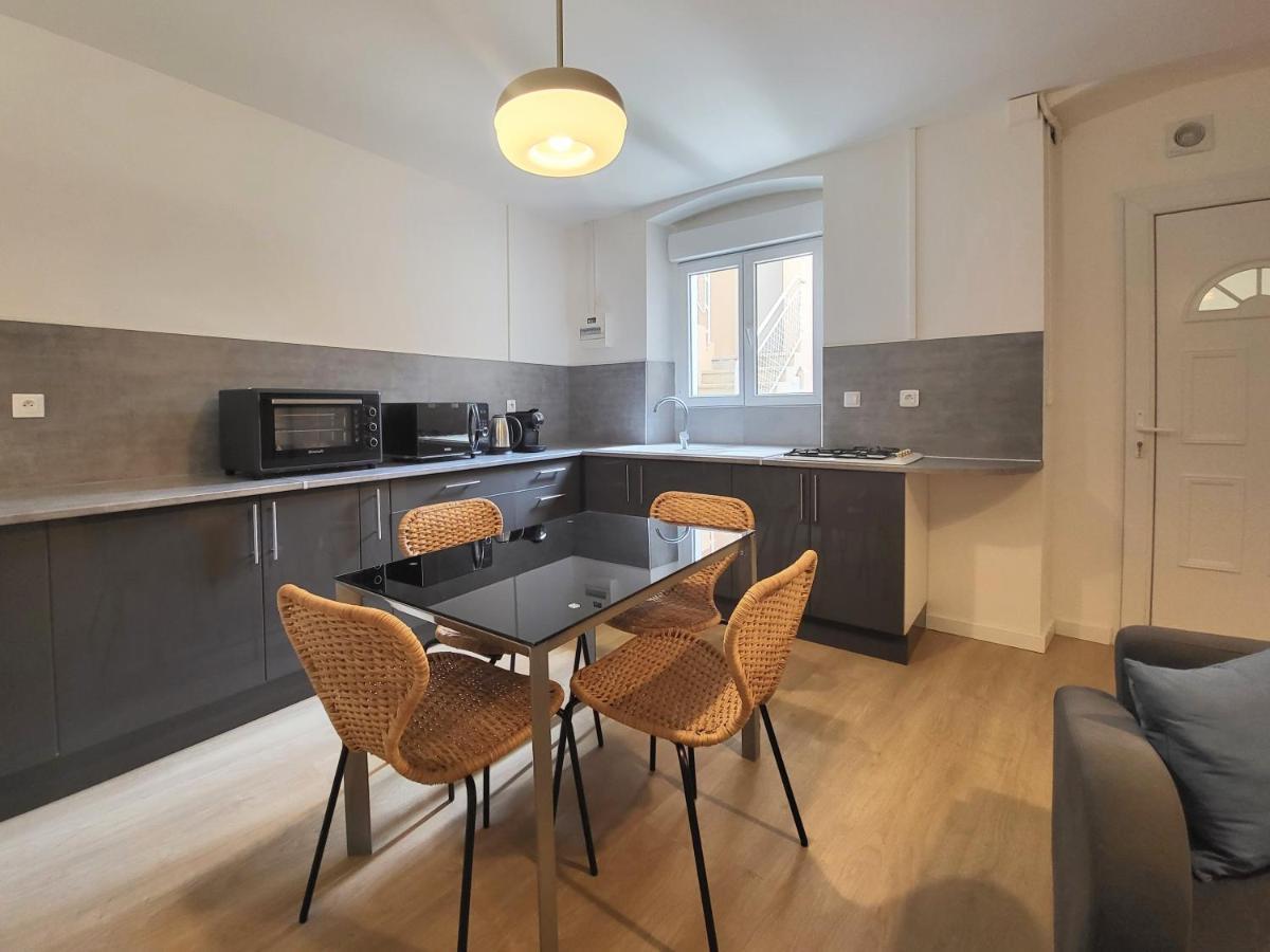 Appartement 1 Chambre, Cuisine, Coin Salon, Salle De Bain Сен-Клод Екстер'єр фото