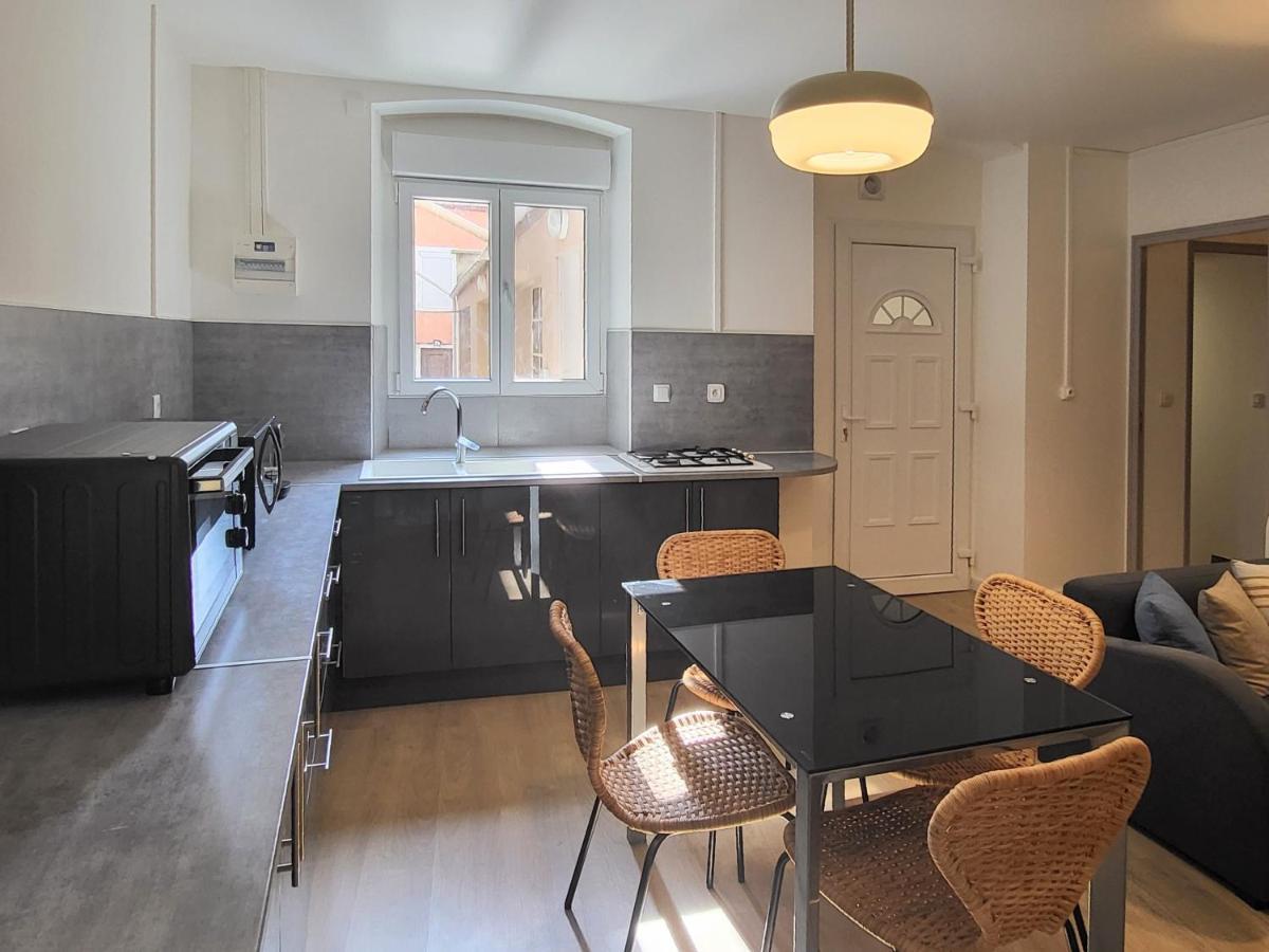 Appartement 1 Chambre, Cuisine, Coin Salon, Salle De Bain Сен-Клод Екстер'єр фото